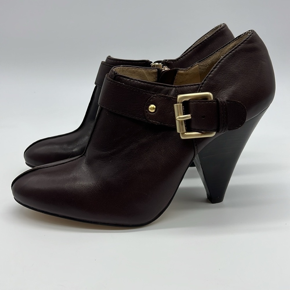 MICHAEL Michael Kors Women US 9 Brown Leather Heeled ankle booties Gold Buckle - Picture 3 of 12